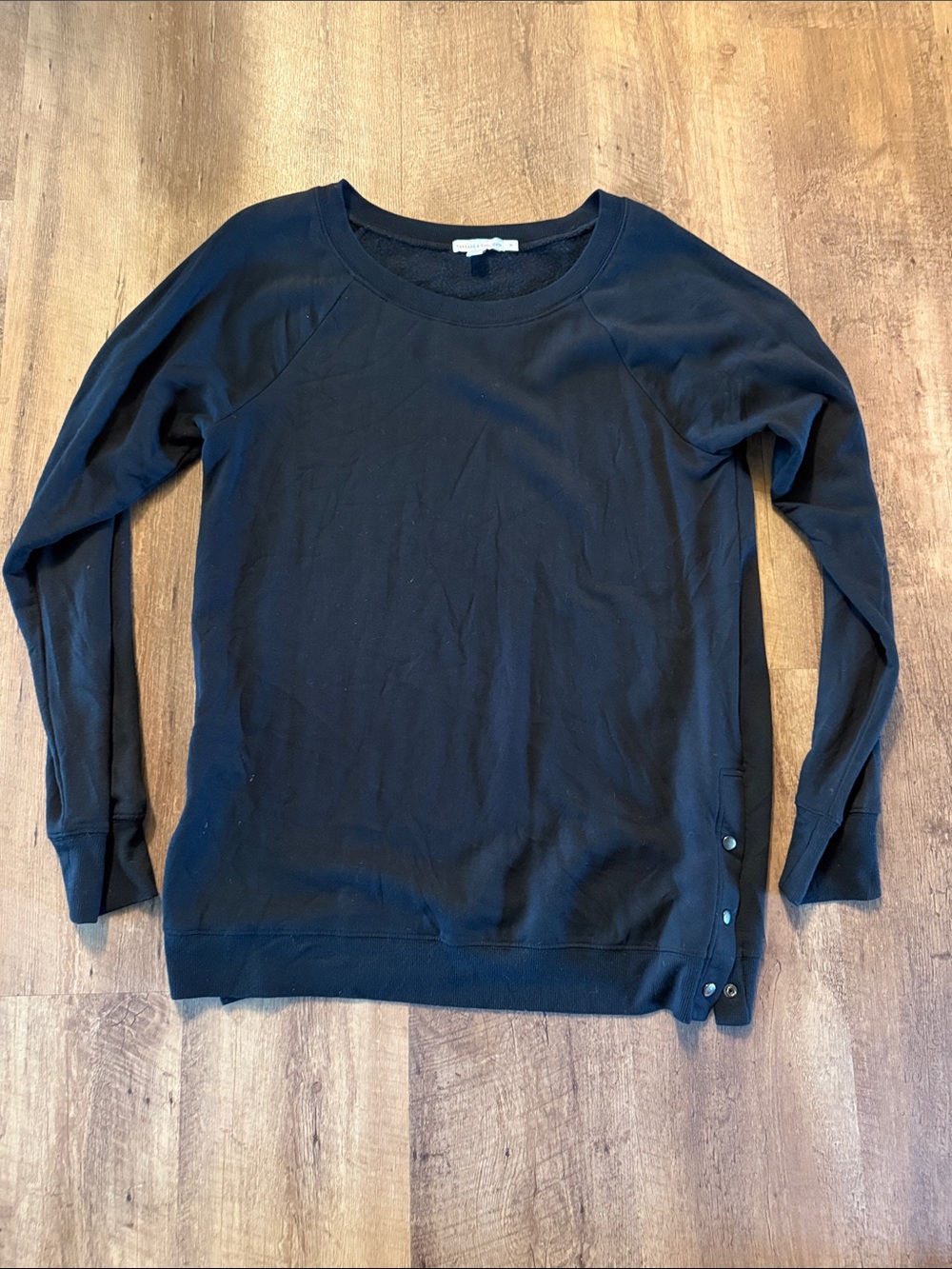 🖤 Threads 4 Thought Black Snap Side Sweatshirt 🖤